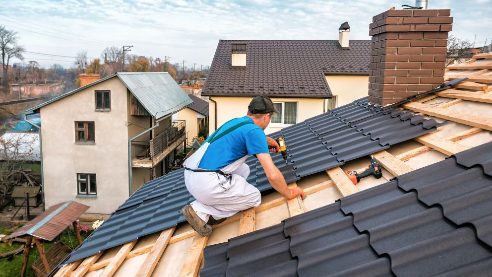 Choosing the Right Roofing Material for Your Climate